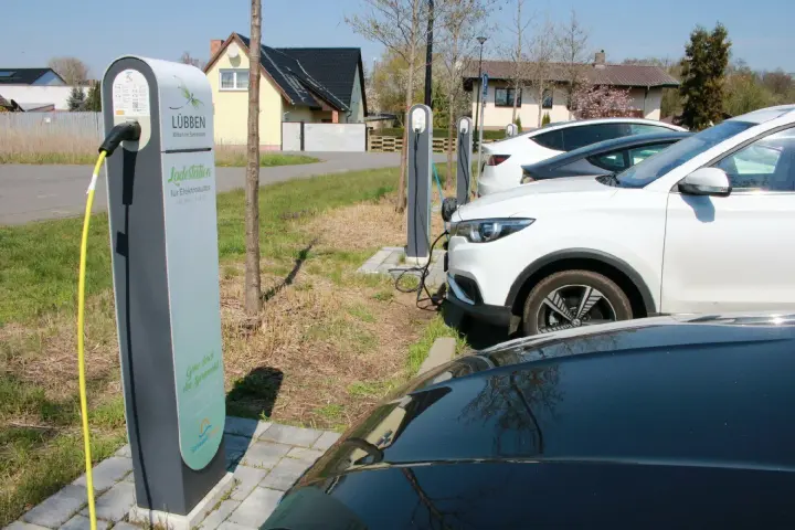 Warum E-Autos für Handwerker im Spreewald keine Alternative sind