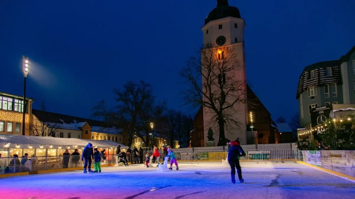 Die Eisbahn in Lübben war ein Erfolg. Täglich wurde das Angebot von Jung und Alt genutzt und bereicherte das Leben in der Innenstadt