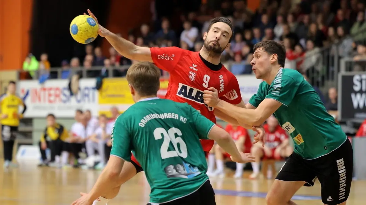 Robert Takev ist zurück bei den Handballern des LHC Cottbus. Seine Fußball–Auszeit beim VfB Krieschow war für den 32–Jährigen ein Lebenstraum.