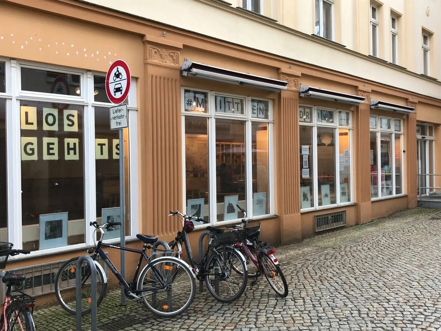 In der ehemaligen Filiale der Bäckerei Bubner hat das Senftenberger Innenstadtmanagement seinen Sitz. Wer mitdiskutieren will, ist dort willkommen.