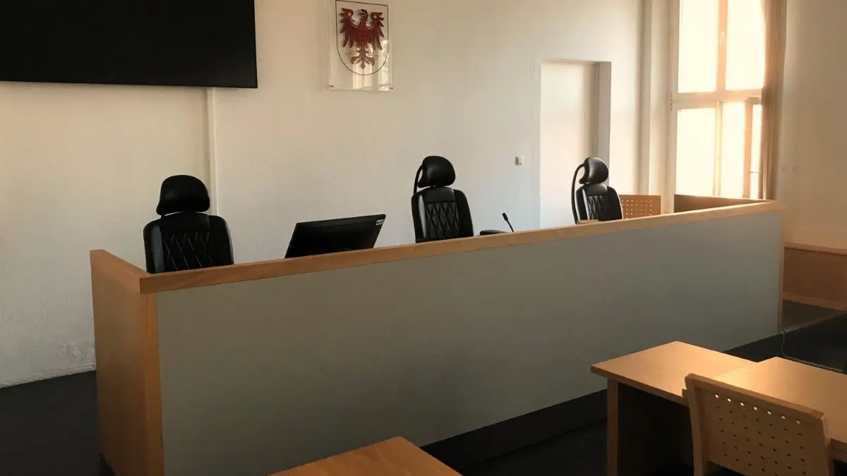 Schon wieder musste im Saal 4 des Amtsgerichtes in Bad Liebenwerda über einen Drogenfund in Falkenberg verhandelt werden.
