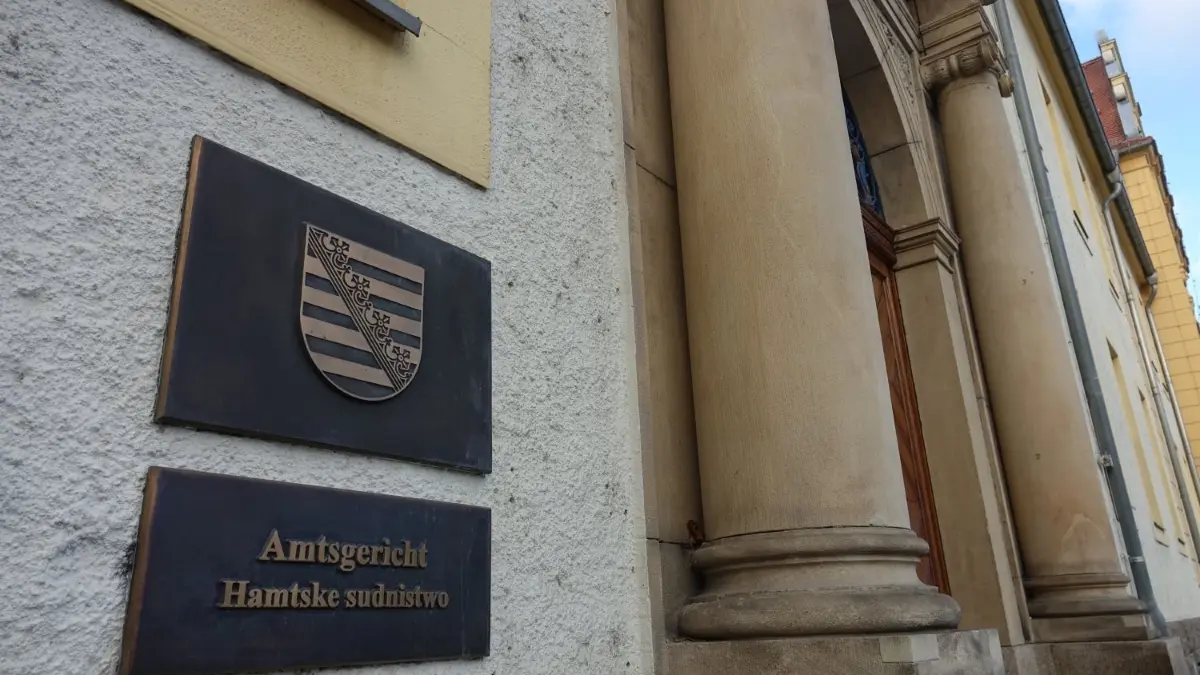 Die Vorwürfe vor dem Amtsgericht in Weißwasser wiegen schwer. Hat der angetraute Ehemann seiner Frau nach der Gesundheit und dem Leben getrachtet?