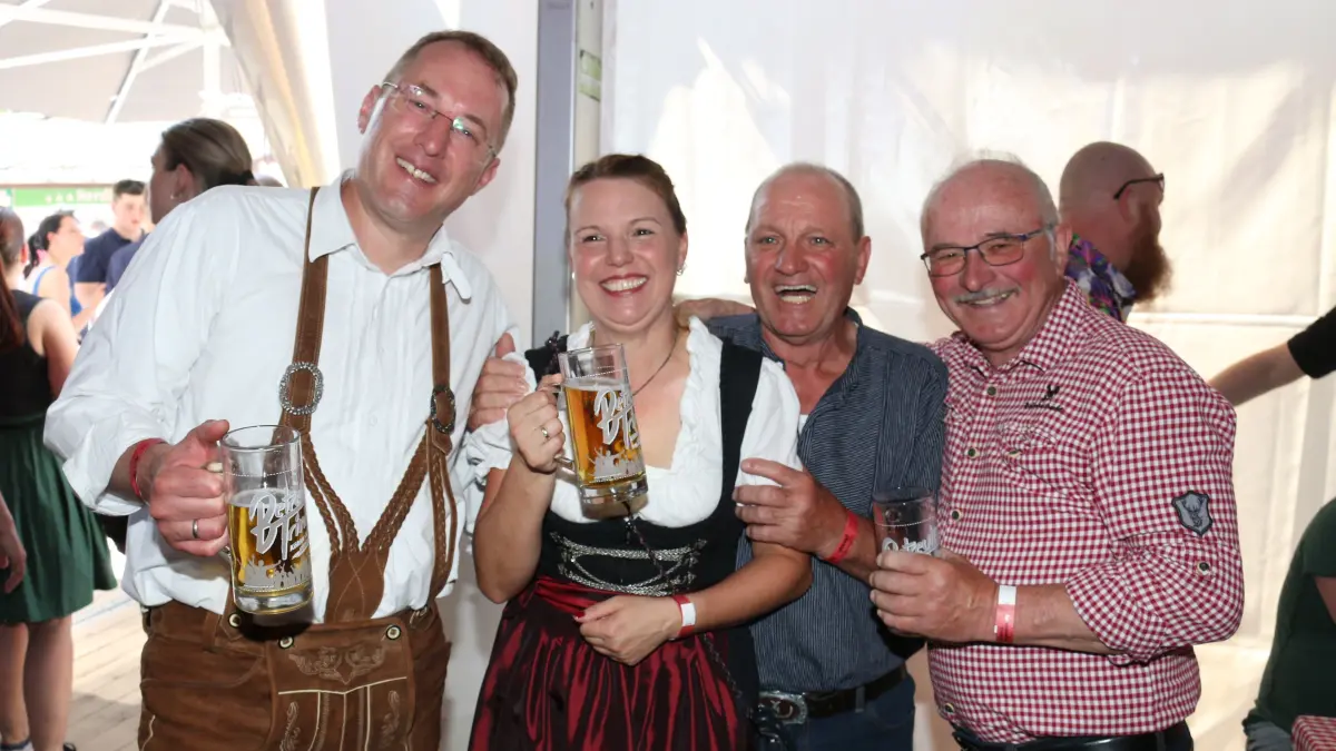 Ausgelassene Stimmung herrschte zum Auftakt des Herzberger Tierparkfestes 2024 am Mittwoch (1. Mai) zum Sponsorenfrühschoppen.