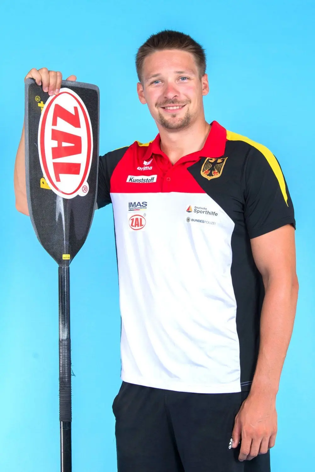 Im Sommer 2020 war Schluss: Der Spremberger Kanute Stefan Kiraj hat das Paddel an den Nagel gehangen. Der Weltmeister setzt sich neue Ziele und freut sich im Jahr 2021 auf ein ganz besonderes Ereignis.
