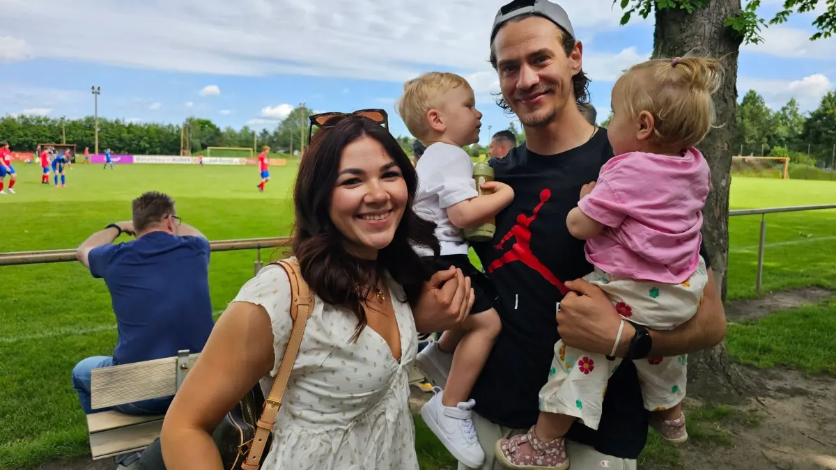 Ex-Energie-Spieler Daniel Stranese mit seiner Frau Luise und den beiden Kindern Darius (2,5) und Idalia (1).