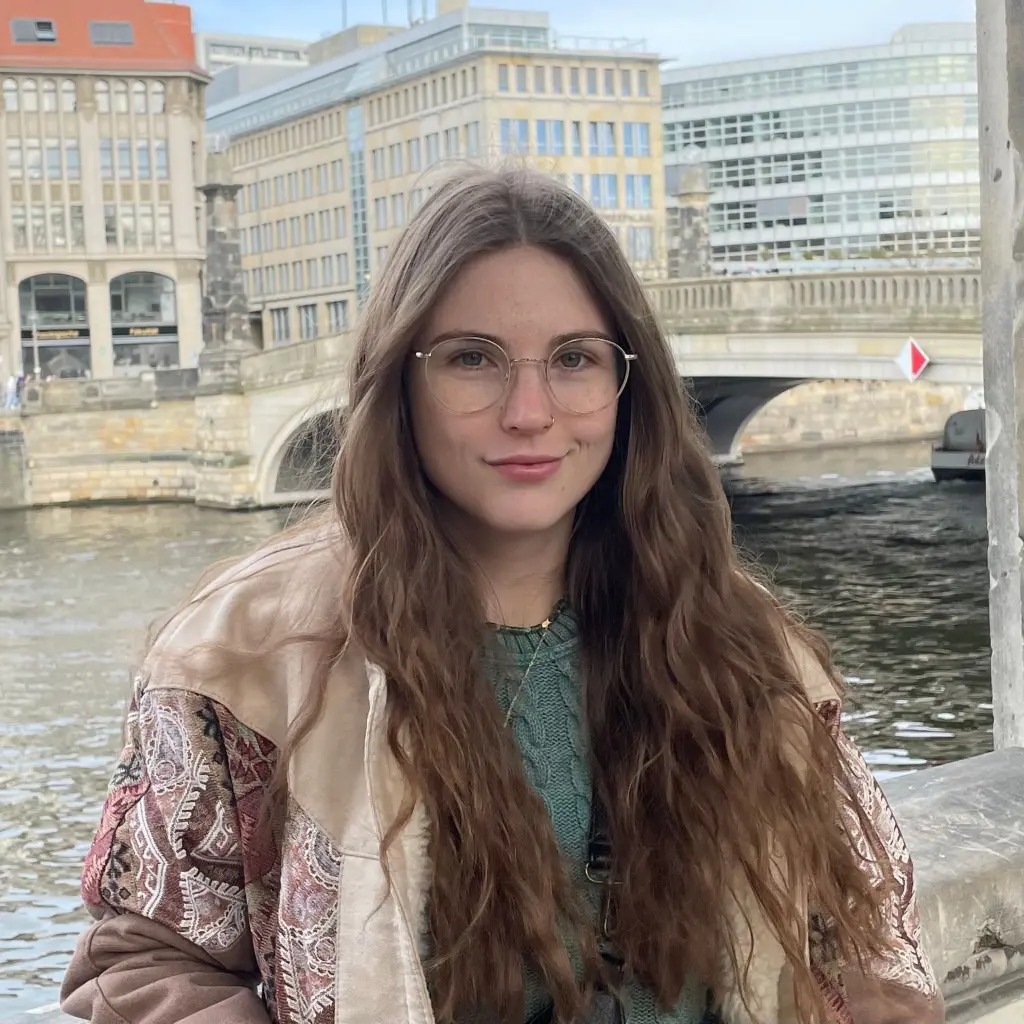 Bild des Autors bzw. der Autorin Theresa Thiem