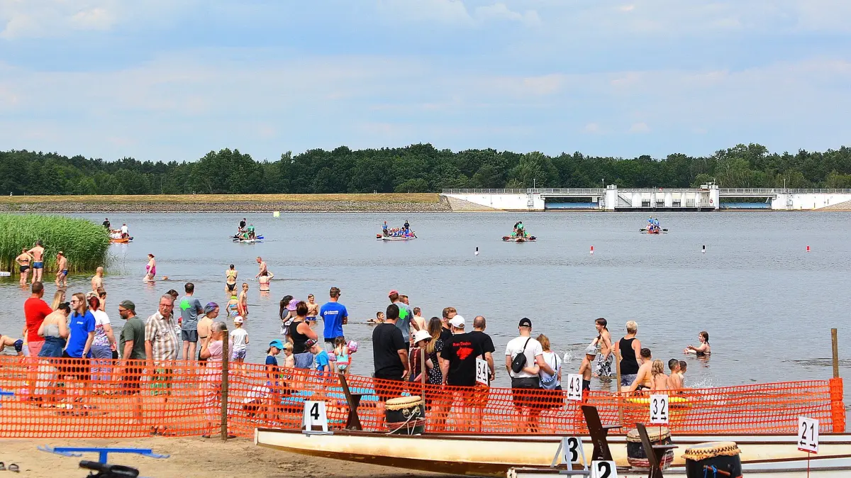 Die Talsperre Spremberg ist ein beliebtes Ausflugsziel. Der Stausee zwischen Spremberg und Cottbus hat alljährlich mit Blaualgen zu kämpfen.