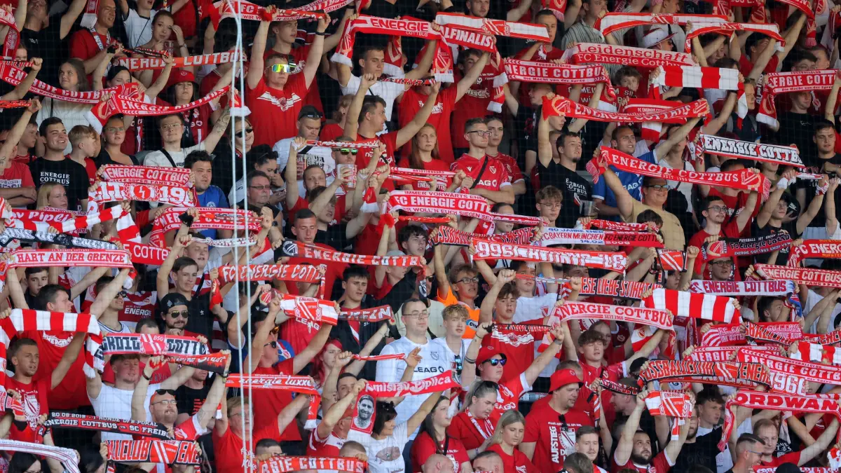 Testspiel Fussball Saisonvorbereitung 2024/2025 FC Energie Cottbus - Hertha BSC: Energiefans