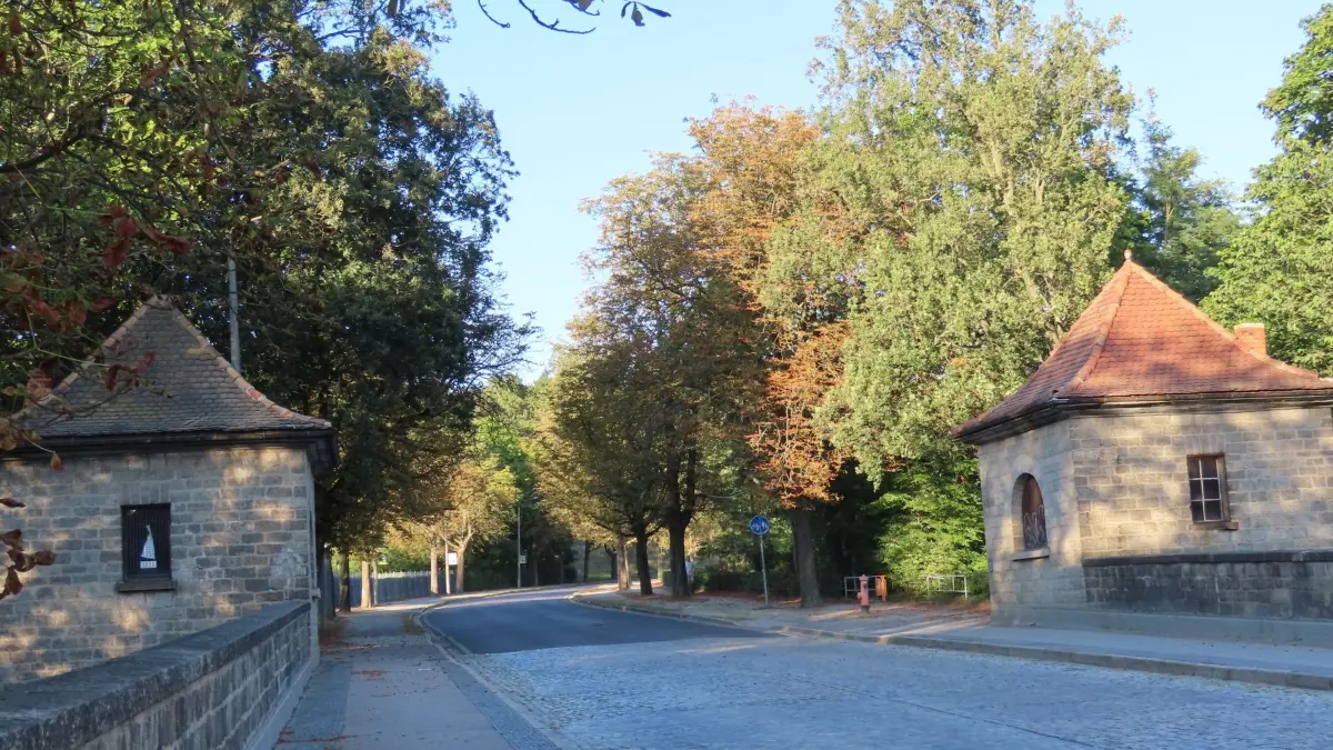 Die Brückenhäuschen an der Bahnhofstraße in Spremberg stehen unter Denkmalschutz. Können sie bald wieder genutzt werden?