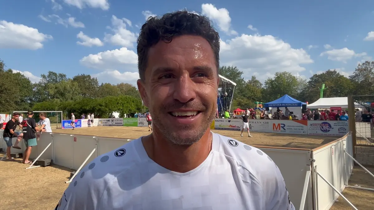 Dimitar Rangelov ist zurück im Fußballtrikot - der Bulgare war am Samstag beim „Liebe kennt keine Liga“ rund um den FC Energie Cottbus im Einsatz.