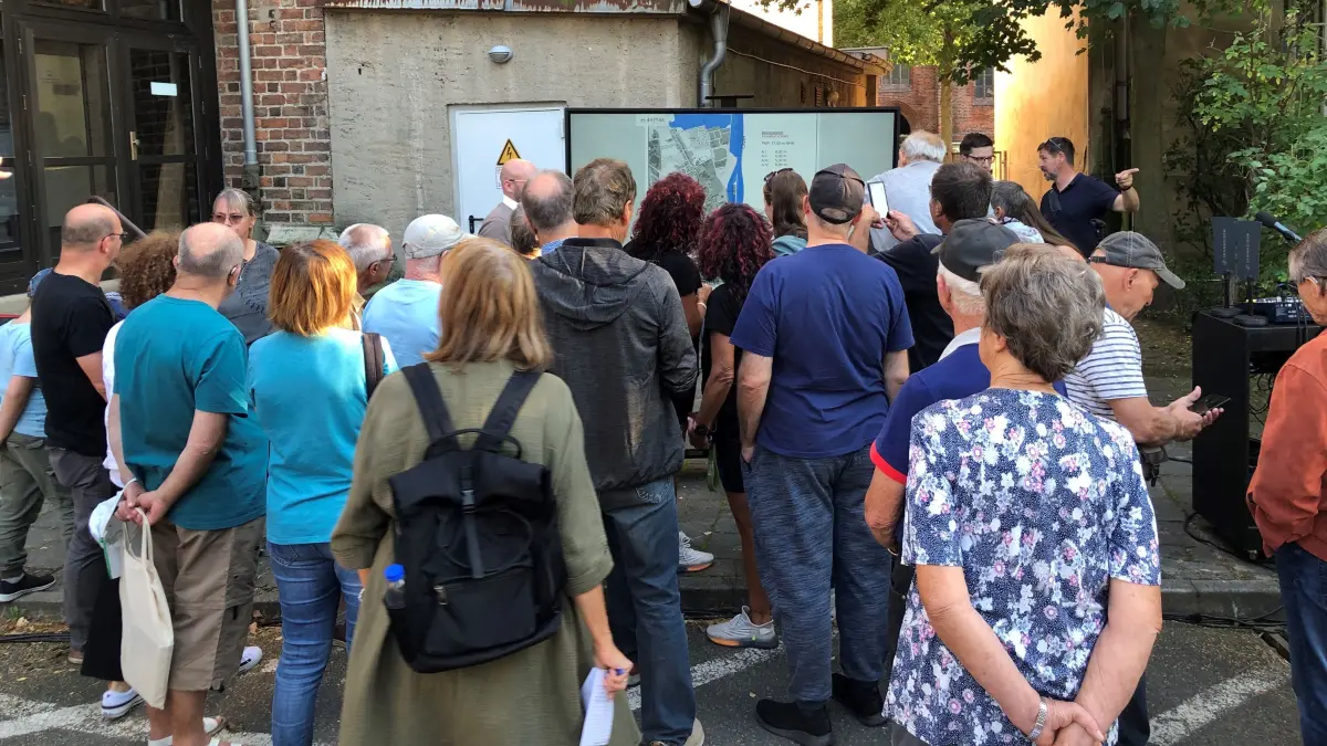 Anwohner im nördlichen Frankfurt (Oder) wurden am 20.9. zur Hochwasserlage und möglichen Maßnahmen informiert.
