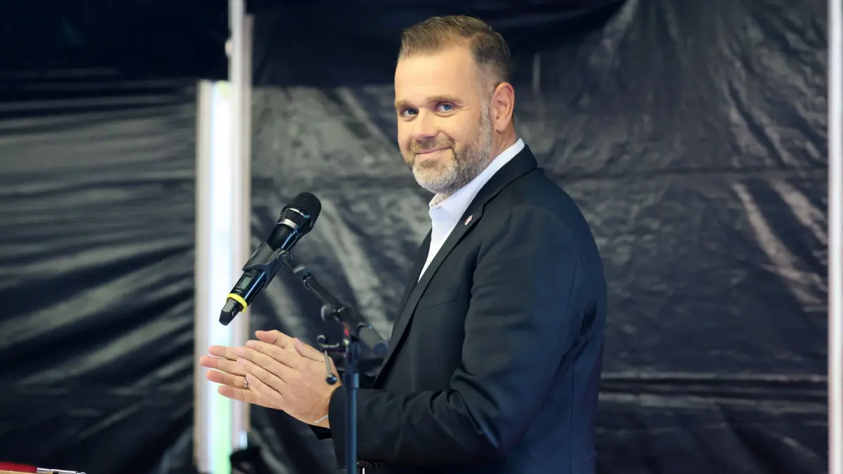 Fussball 3. Liga 2024/2025 FC Energie Cottbus - Ordentliche Mitgliederversammlung: FCE-Präsident Sebastian Lemke