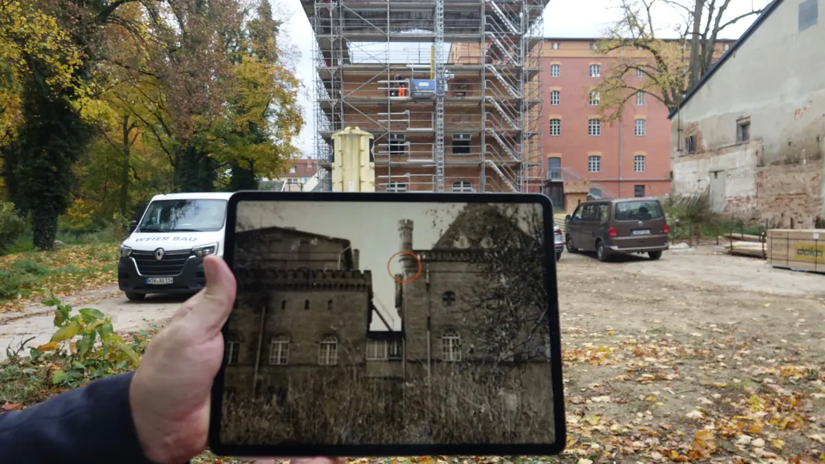 Auch anhand historischer Fotos entstand der Plan für die Sanierung des Niederländischen Hofes in Bad Muskau.