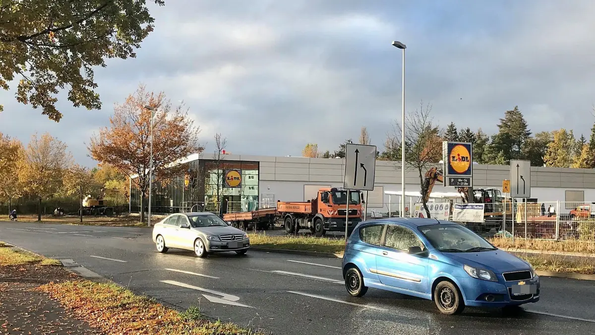 Rekordverdächtig: Der neue Lidl gegenüber der Lagune in der Sielower Landstraße in Cottbus steht kurz vor der Eröffnung.