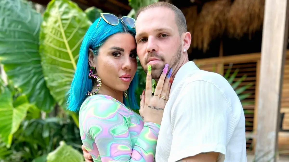 Kate und Jakub suchen bei Stranger Sins wieder eine gemeinsame Work Love Balance.