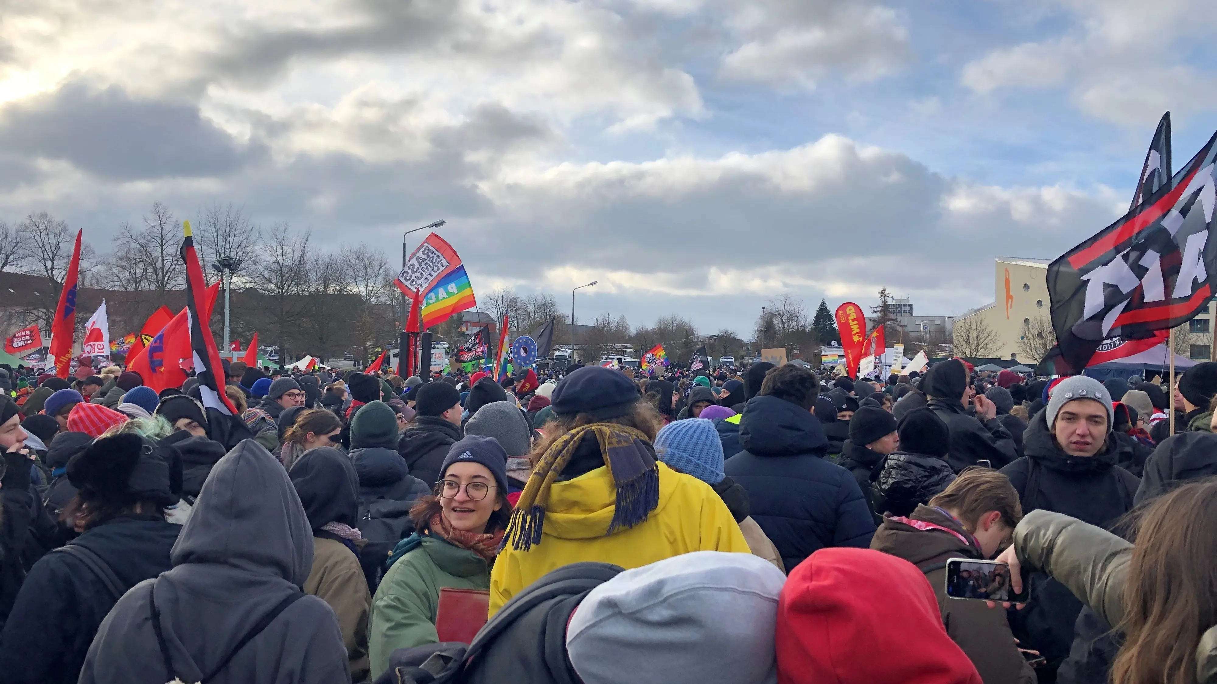 AfD-Parteitag in Riesa im Liveticker: Parteiprogramm, Kanzlerkandidatur ...