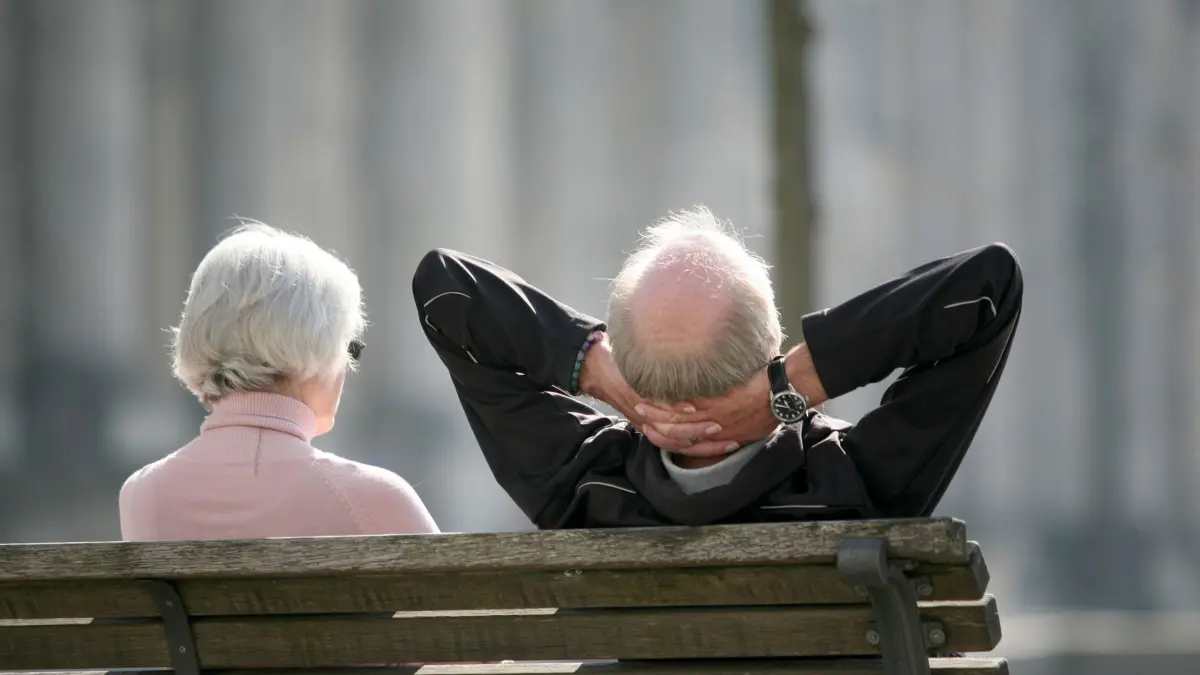 Zum Themendienst-Bericht vom 9. März 2020: Rentner mit zusätzlichen Einkünften profitieren unter bestimmten Voraussetzungen vom sogenannten Altersentlastungsbetrag.