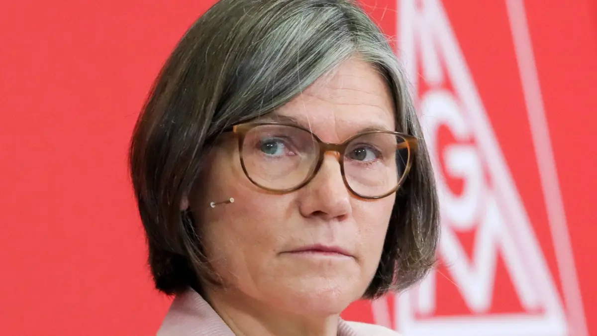 25.01.2024, Frankfurt, DEU Jahrespressekonferenz der IG Metall. Christiane Benner, Erste Vorsitzende der IG Metall. *** 25 01 2024, Frankfurt, DEU Annual press conference of IG Metall Christiane Benner, First Chairwoman of IG Metall