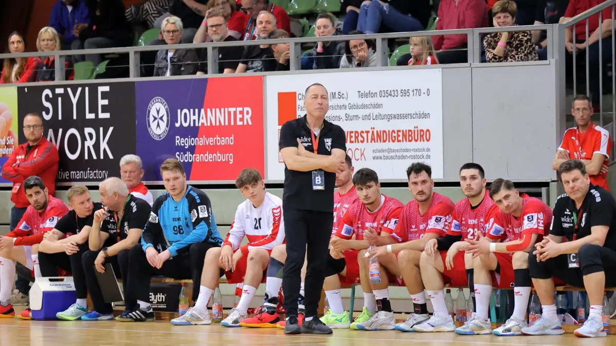 Handball 3. Liga LHC Cottbus - Oranienburger HC 30-41: Cheftrainer Stefan Krai