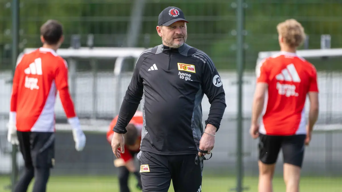 1. FC Union Training 2024/25: Fussball, Herren, Saison 2024/2025, 1. Bundesliga, 1. FC Union Berlin, Training, Trainer Steffen Baumgart 1. FC Union Berlin, 29.04. 2025, *** Football, Men, Season 2024 2025, 1 Bundesliga, 1 FC Union Berlin, Training, Coach Steffen Baumgart 1 FC Union Berlin , 29 04 2025, Copyright: xMatthiasxKochx
