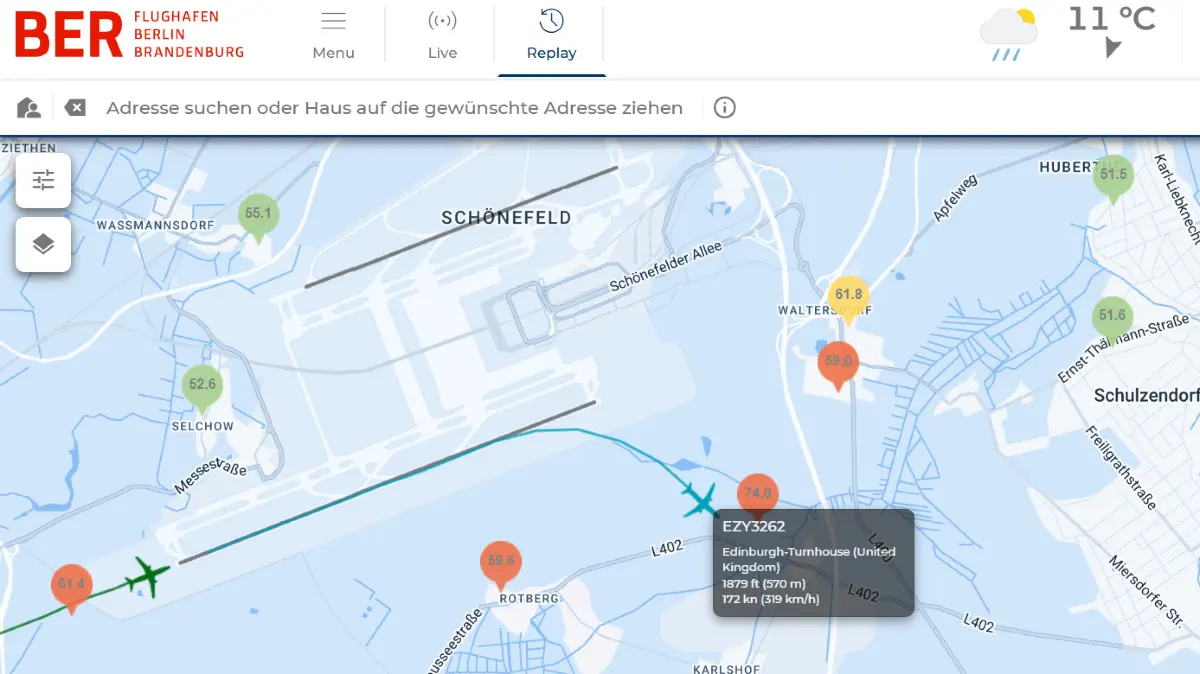 Ein Screenshot von der Fluglärm-Seite des BER zeigt einen Flug der die Hoffmann-Kurve korrekt fliegt. In der Folge ist der Lärm in Waltersdorf überschaubar.