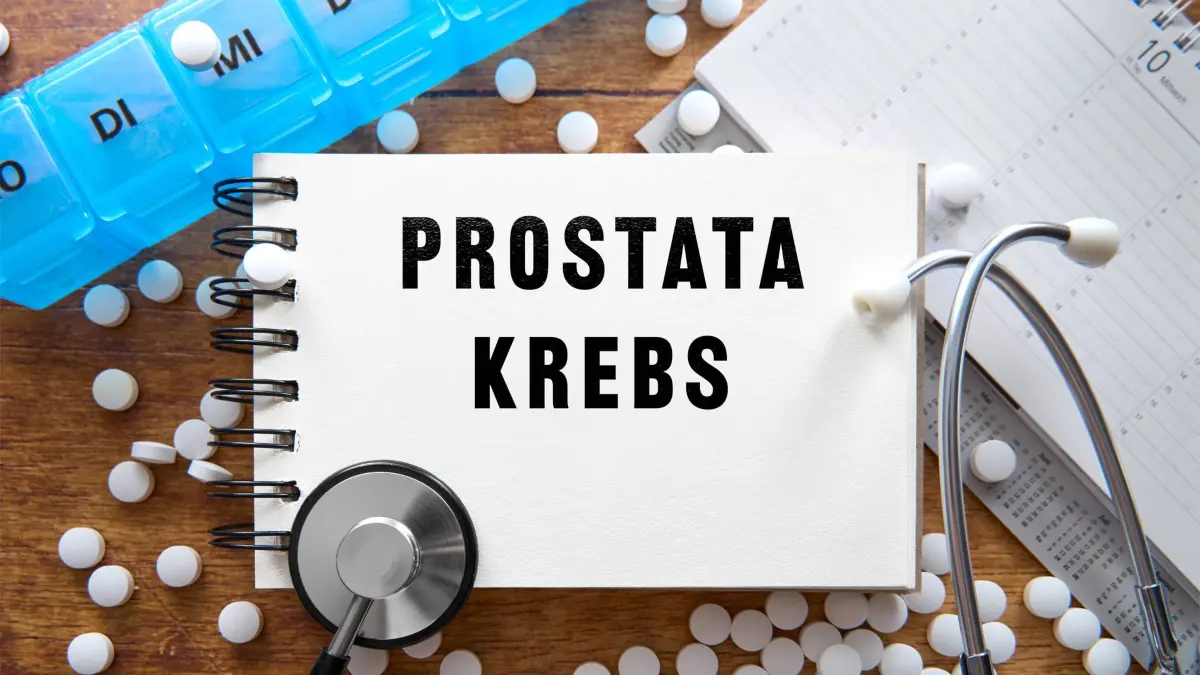 Bavaria, Germany - October 29, 2024: Prostate cancer, written on a letter from the doctor or clinic. Symbol for cancer in older men, or male sex and prostate screening for disease. PHOTOMONTAGE *** Prostatakrebs, steht auf einem Brief vom Arzt, bzw. der Klinik. Symbol für Erkrankung an Krebs bei älteren Männern, bzw. männlichem Geschlecht und Vorsorge zur Vorsorgeuntersuchung der Prostata auf Krankheit. FOTOMONTAGE
