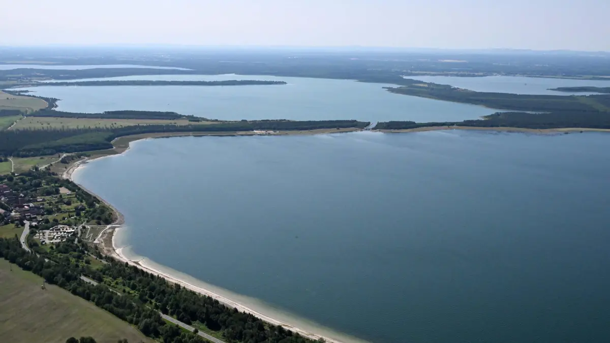 Luft Lausitzer Seenland: Luftaufnahme vom 14. Juni 2025
Lausitzer Seenland
Partwitzer See, Klein Partwitz