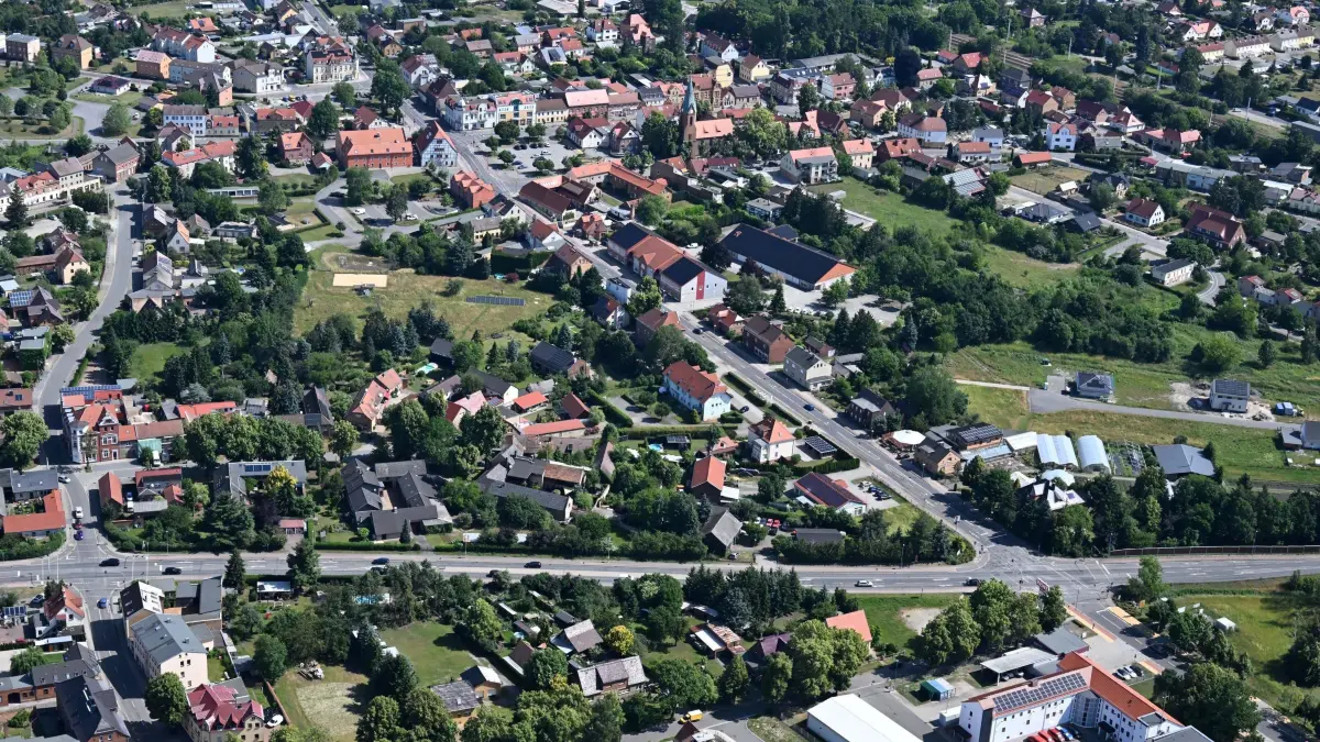 Luft Lausitzer Seenland: Luftaufnahme vom 14. Juni 2025
Lausitzer Seenland
Blick auf die Stadt Großräschen