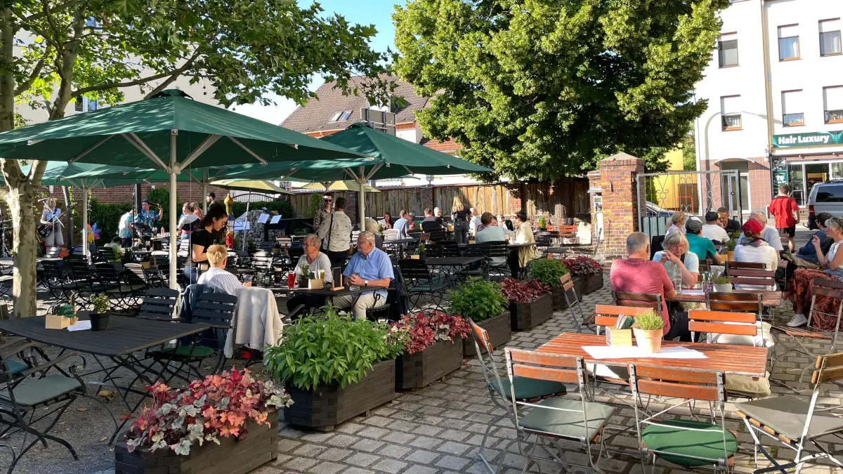 Im Finsterwalder Brauhaus gibt es im Sommer zahlreiche Konzerte lokaler Gruppen.
