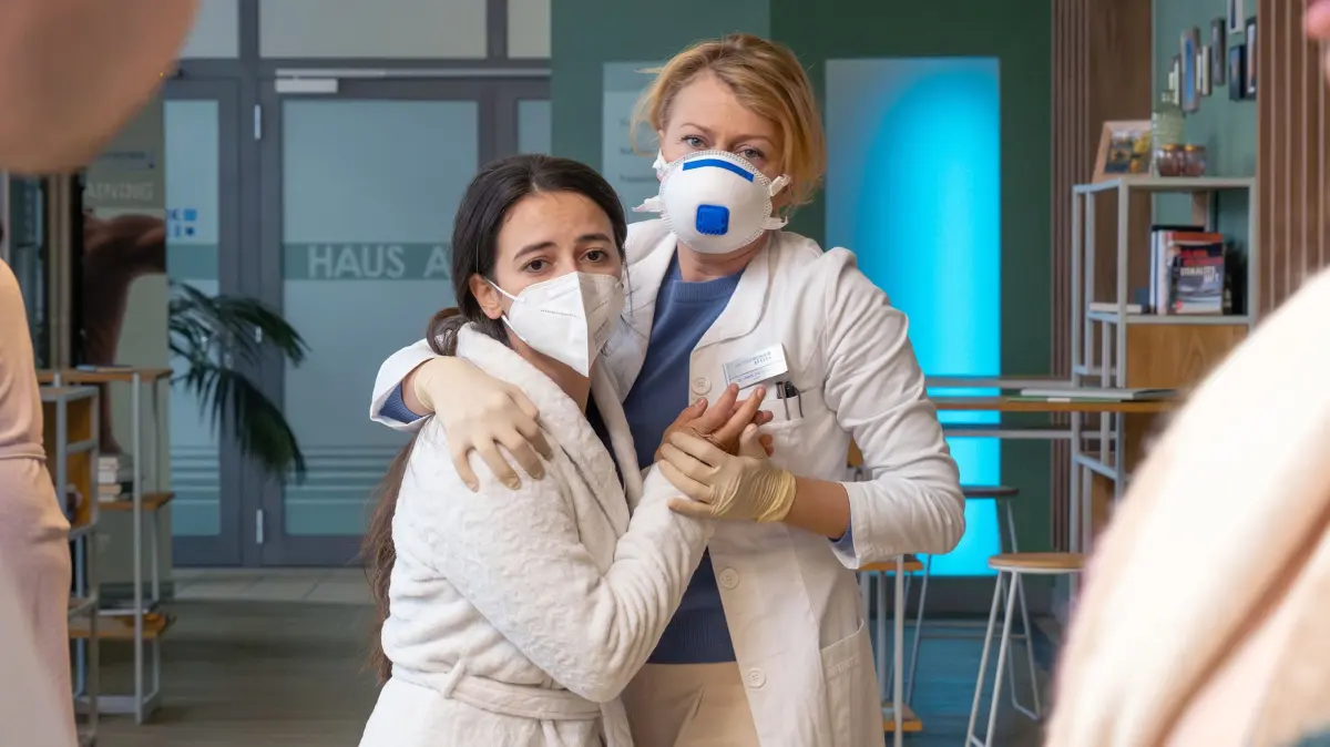 In aller Freundschaft heute: Offene Tuberkulose schockt die Sachsenklinik | Lausitzer Rundschau