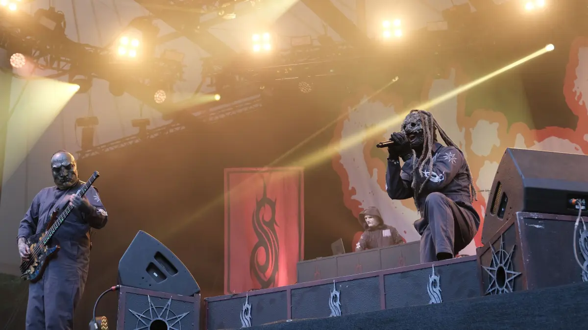 Pure Energie, Brutalität und Wahnsinn ab dem ersten Song - Slipknot liefern bei ihrem Konzert auf der Waldbühne in Berlin ab.