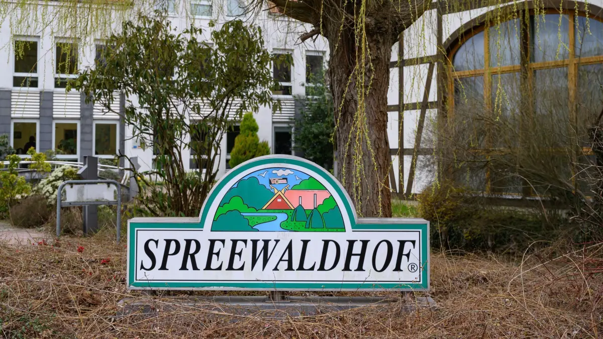 Gemüseverarbeiter Spreewaldkonserve Golßen: ARCHIV - 26.03.2025, Brandenburg, Golßen: Der «Spreewaldhof» der Spreewaldkonserve Golßen GmbH. (zu dpa: «Nach Gurken-Saison streicht Produzent im Spreewald Jobs») Foto: Patrick Pleul/dpa +++ dpa-Bildfunk +++