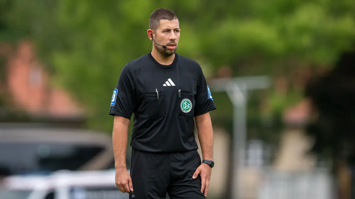 RLNO BFC Preussen - Eilenburg 2025/26: Fussball, Herren, Saison 2025/2026, Regionalliga Nordost (1. Spieltag), BFC Preussen - FC Eilenburg, Schiedsrichter Niclas Rose, 26.07. 2025, Foto: Sebastian Räppold / Matthias Koch