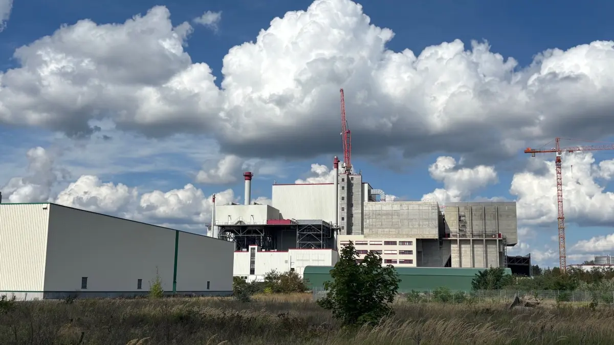 Baustelle am Industriepark Schwarze Pumpe: der Erweiterungsbau des EBS an der Papierfabrik.