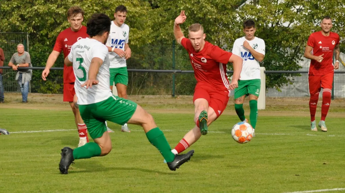 Fußballer Felix Kniesche vom VfB Hohenleipisch ist neuer Kandidat für die Wahl zum LR-Sportler der Woche