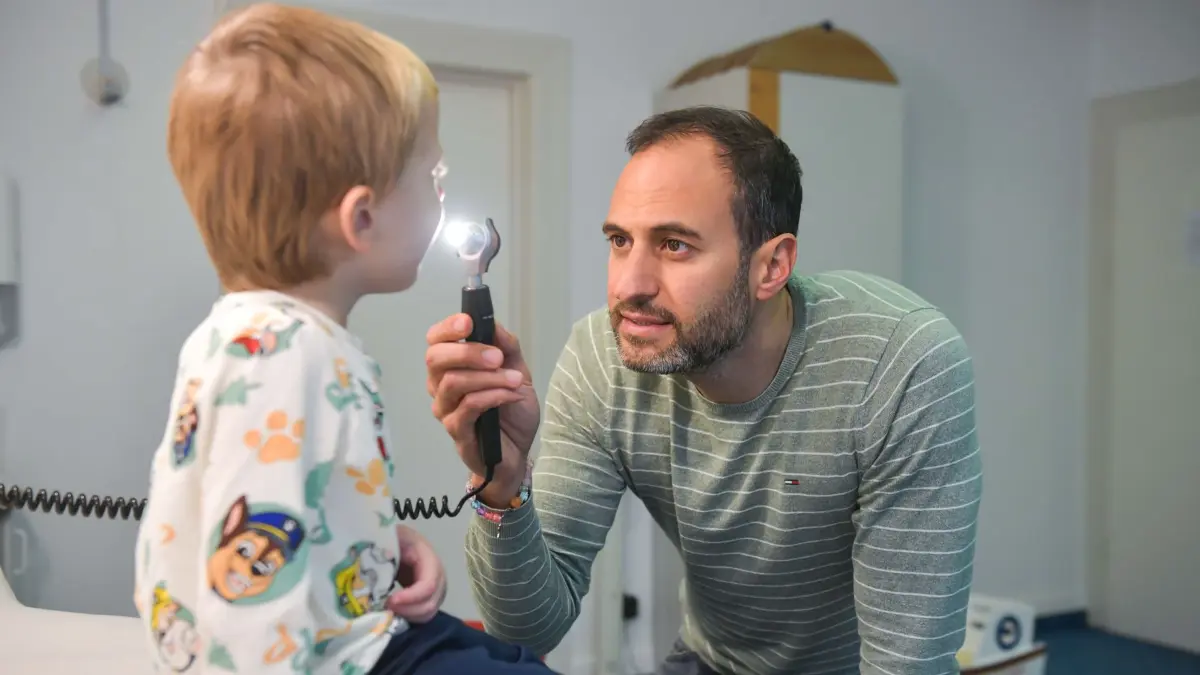 Stuttgart, Kinderarzt Oezguer Dogan. Boeblingerstrasse 24