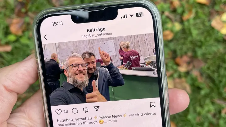Marktleiter begeistert Kunden mit TikTok-Videos