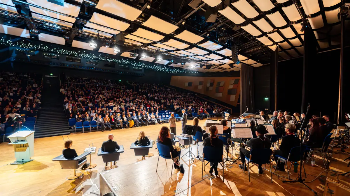 Immatrikulation neuer Studierender an der BTU Cottbus-Senftenberg in der Stadthalle Cottbus