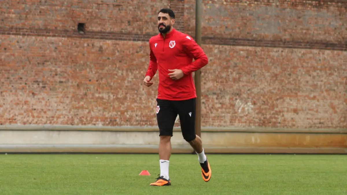 Tolga Cigerci ist der ältere Bruder von Tolcay Cigerci. Aktuell ist der Ex-Nationalspieler und Erstliga-Profi vereinslos und trainiert bei Energie Cottbus mit.
