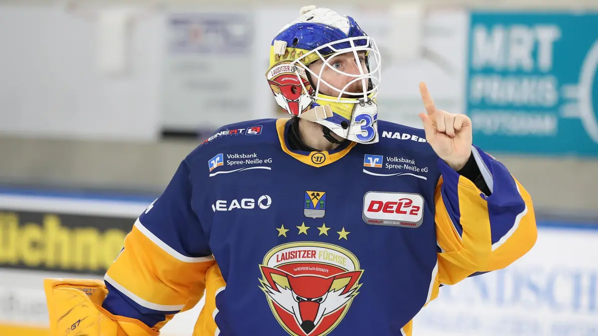 Lausitzer Fuechse vs. EC Bad Nauheim: 19.10.2025, Weisswasser, Lausitzer Fuechse vs. EC Bad Nauheim
Anthony Morrone (31, Lausitzer Fuechse)