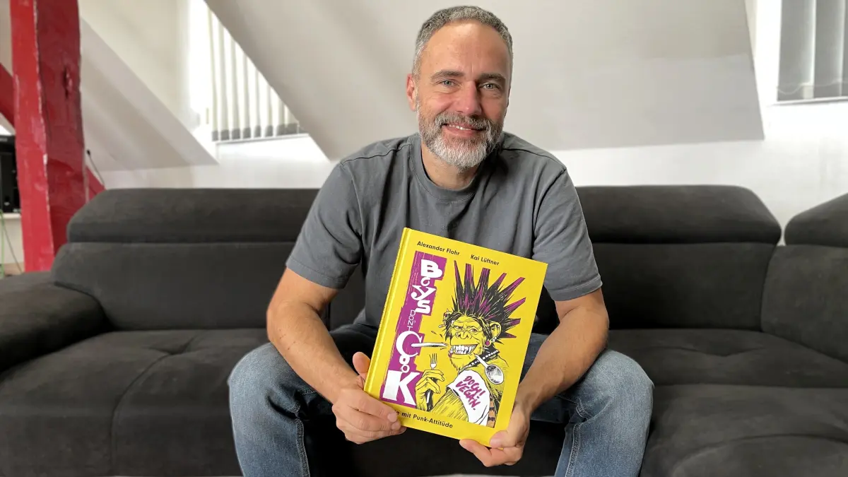 YouTube-Koch Alexander Flohr präsentiert sein neues Buch am 15. Oktober 2025 im Märkischen Medienhaus in Frankfurt/ Oder.