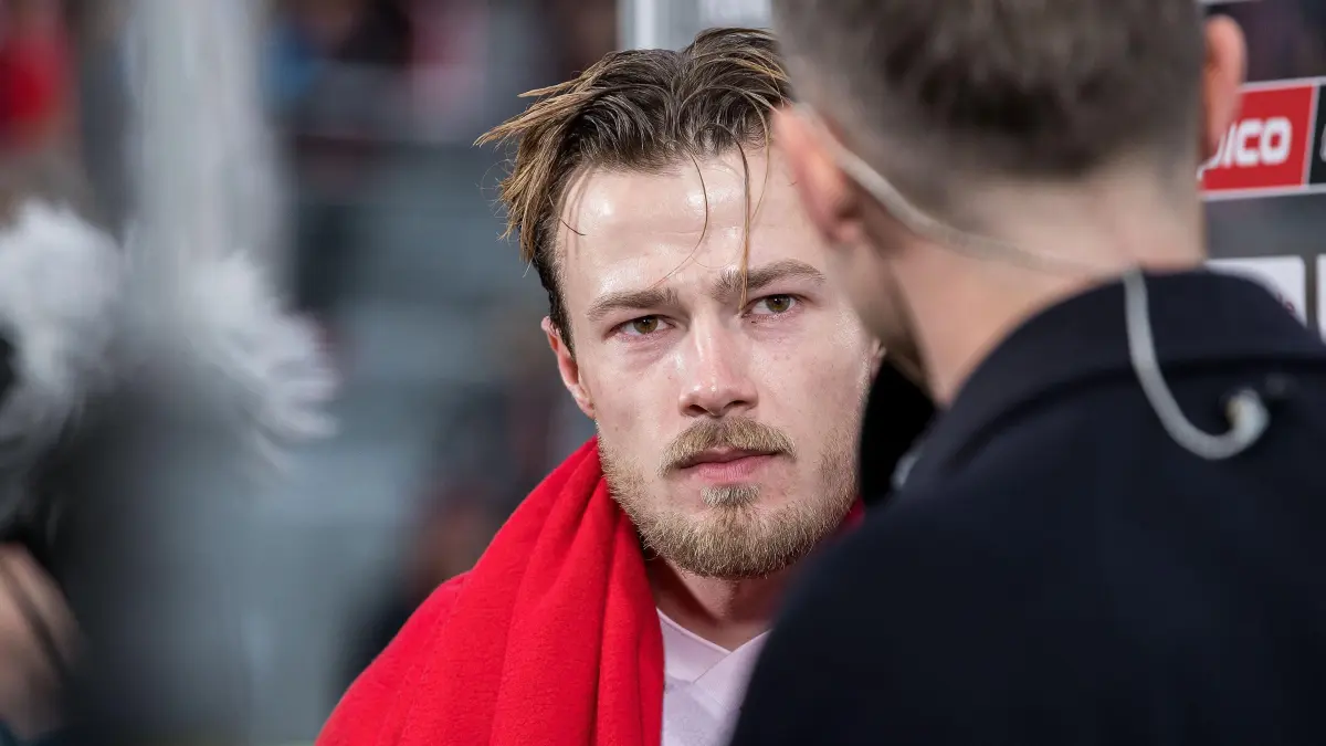 3. Liga - 2025/2026 - FC Energie Cottbus vs. VfL Osnabrueck: Cottbus, Deutschland 08. November 2025:
3. Liga - 2025/2026 - FC Energie Cottbus vs. VfL Osnabrück
Im Bild: Henry Rorig (Energie Cottbus)
/// DFB regulations prohibit any use of photographs as image sequences and/or quasi-video. ///
