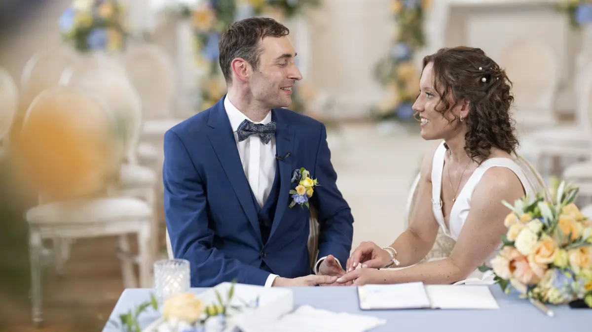 Feiern auf Sat.1 und Joyn ihre "Hochzeit auf den ersten Blick": Apotheker Martin (36) aus Lübben und Sarah aus Nordrhein-Westfalen.