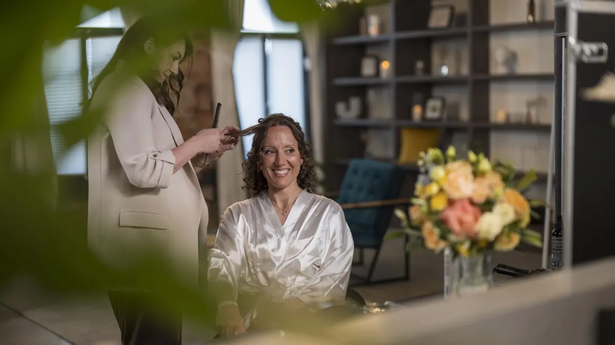 Sarah (rechts) hat in "Hochzeit auf den ersten Blick" auf Sat.1 und Joyn den Apotheker Martin aus Lübben geheiratet.