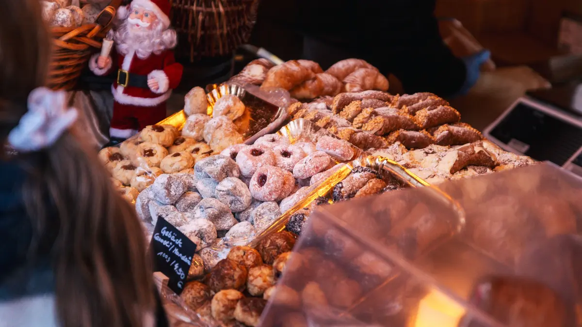 Weihnachtsmarkt Calau 2024 mit Leckereien