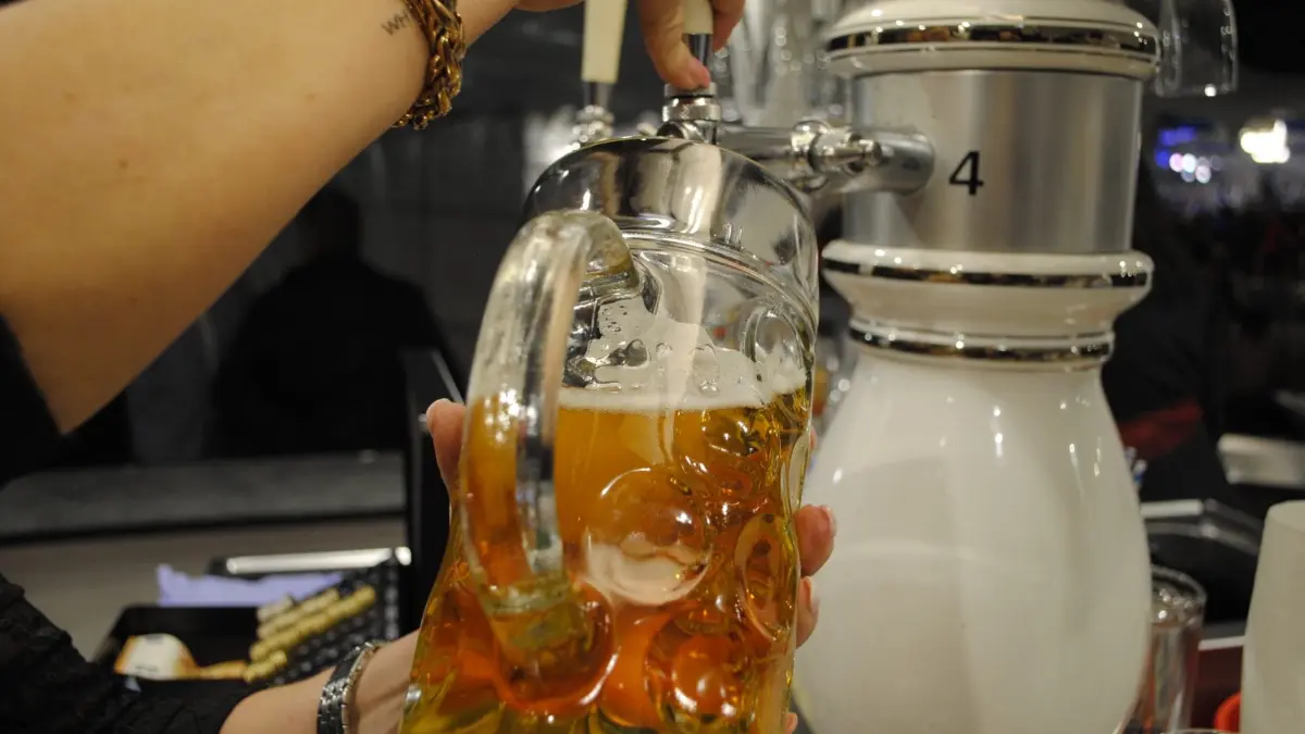 Beim Bierseminar in der Waldhufe in Doberlug-Kirchhain dreht sich am 10. Januar 2026 alles um das Bierbrauen und um Biergeschichten.