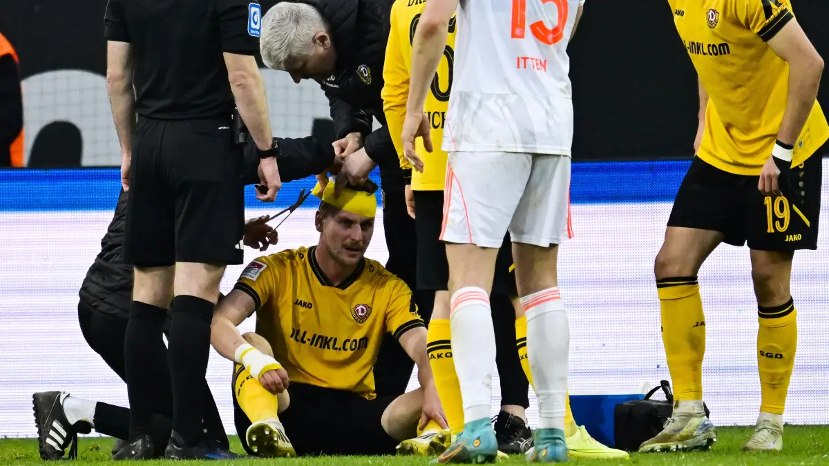 Christoph Daferner von Dynamo Dresden zog sich im Heimspiel gegen Fortuna Düsseldorf eine Kopfverletzung zu.