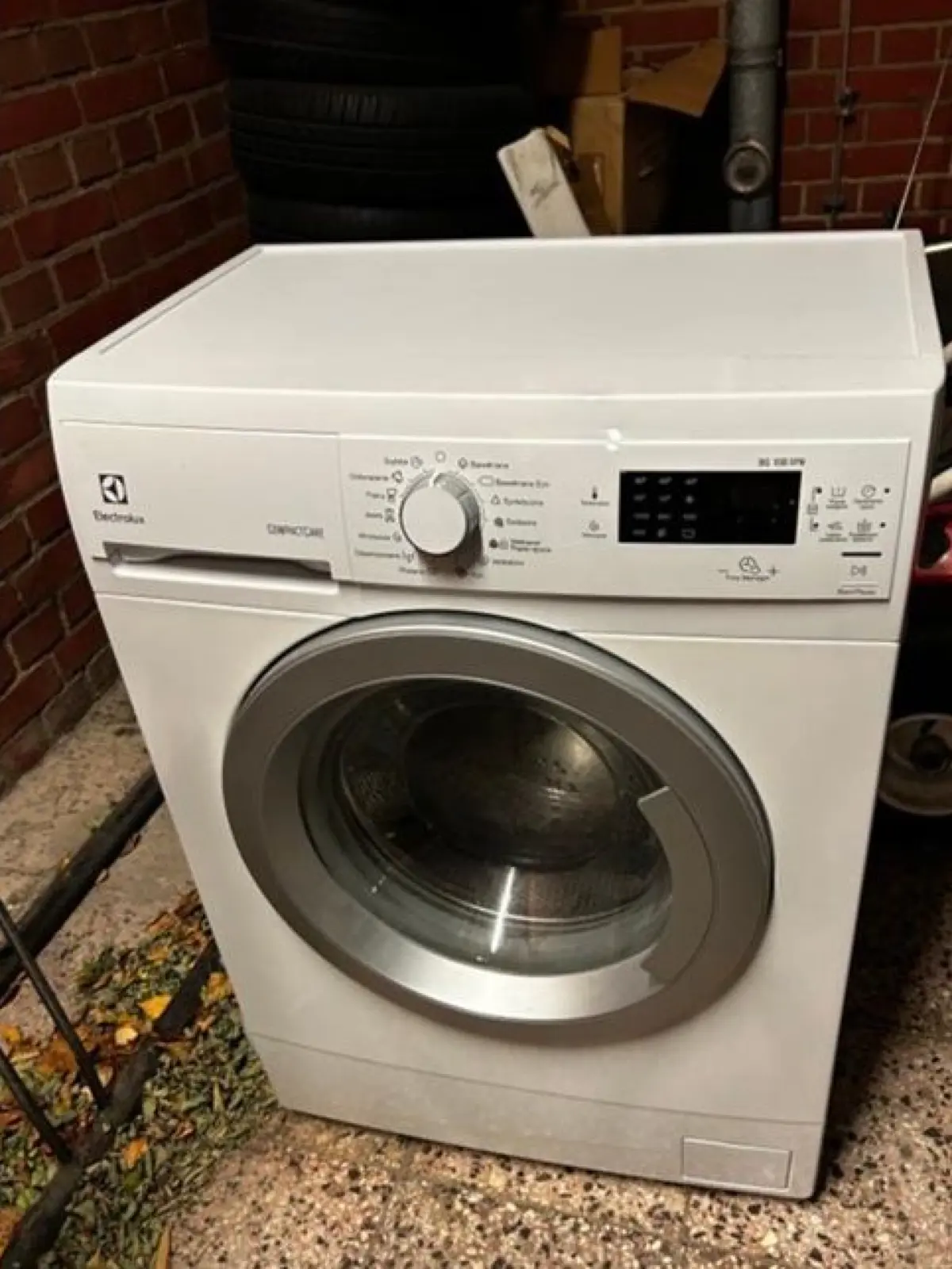 Bei dieser Waschmaschine handelt es sich mutmaßlich um Diebesgut. Sie wurde nach einer Personenkontrolle in Görlitz sichergestellt.