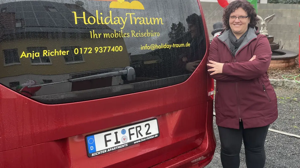 Anja Richters Reisebüro in Finsterwalde ist mobil. Die Reiseexpertin fährt auch zu den Kunden nach Hause.