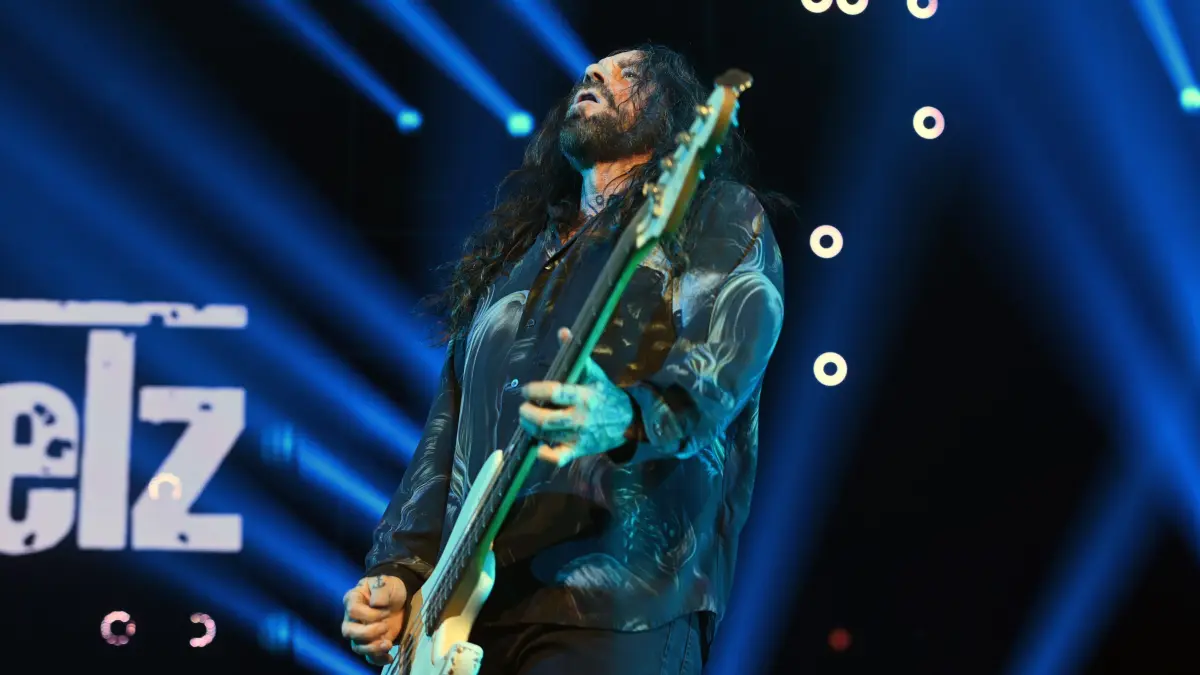 Böhse Onkelz-Bassist Stephan Weidner beim Konzert in der Uber Arena in Berlin.